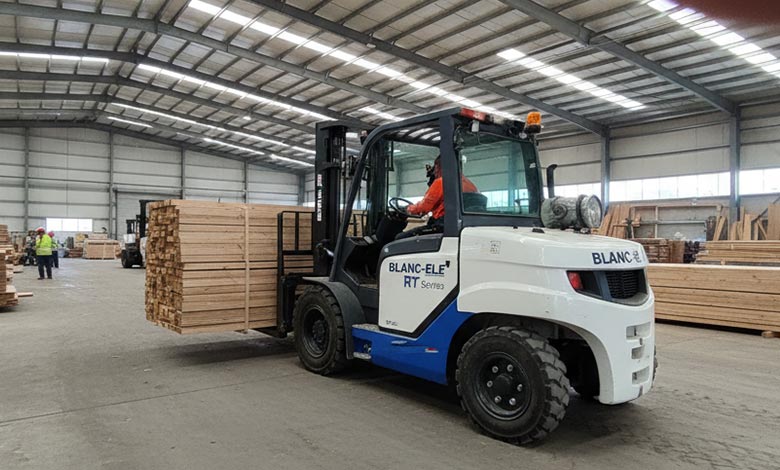 Rough-Terrain-Forklifts-for-Forestry-Operations