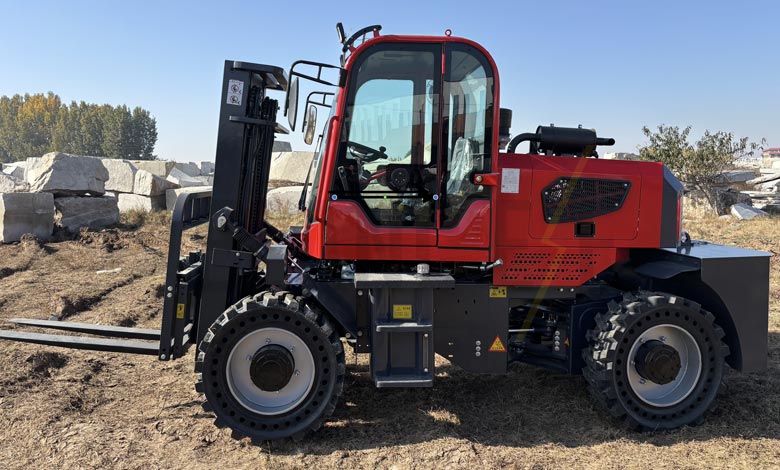 BLANC-ELE-RT35R-Rear-Wheel-Steering-4WD-Rough-Terrain-Forklifts