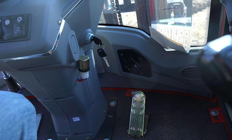 BLANC-ELE Sealed Cabin Interior Interior view of a BLANC-ELE enclosed cabin, showing the sealed environment.