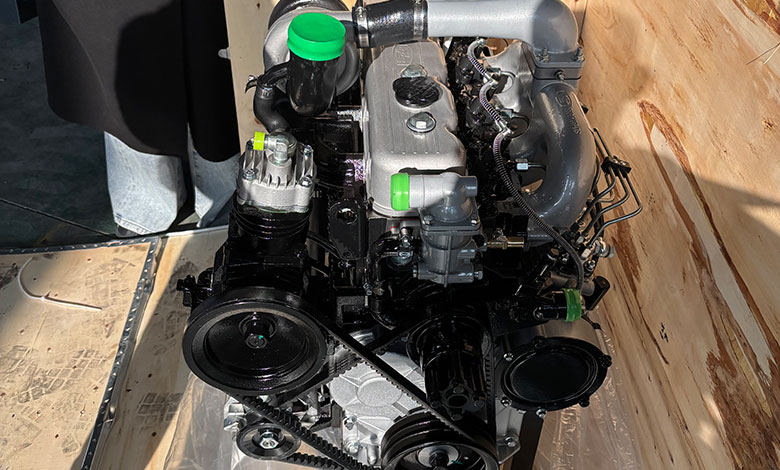 BLANC-ELE-Rough-Terrain-Forklift-with-yunnei-Engine